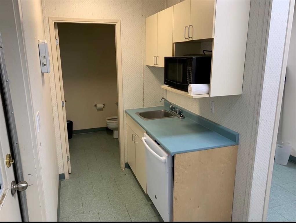 301 3rd Avenue W - Photo 17