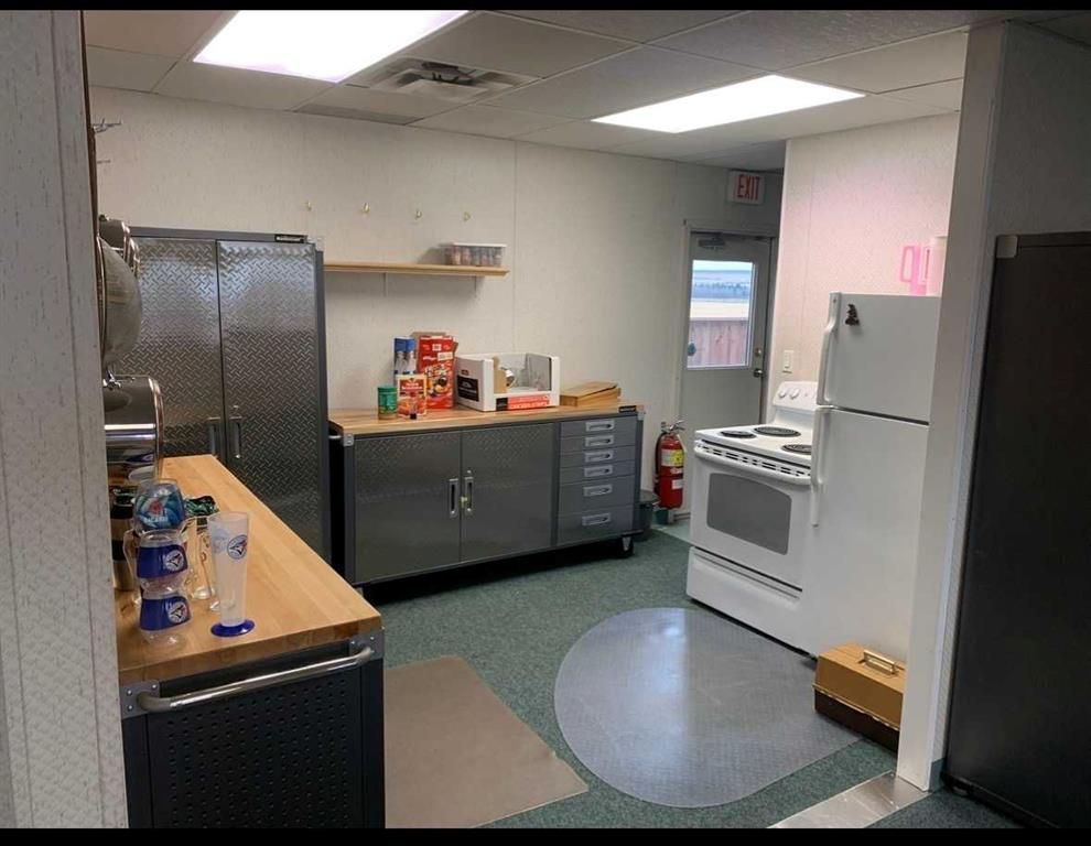 301 3rd Avenue W - Photo 4