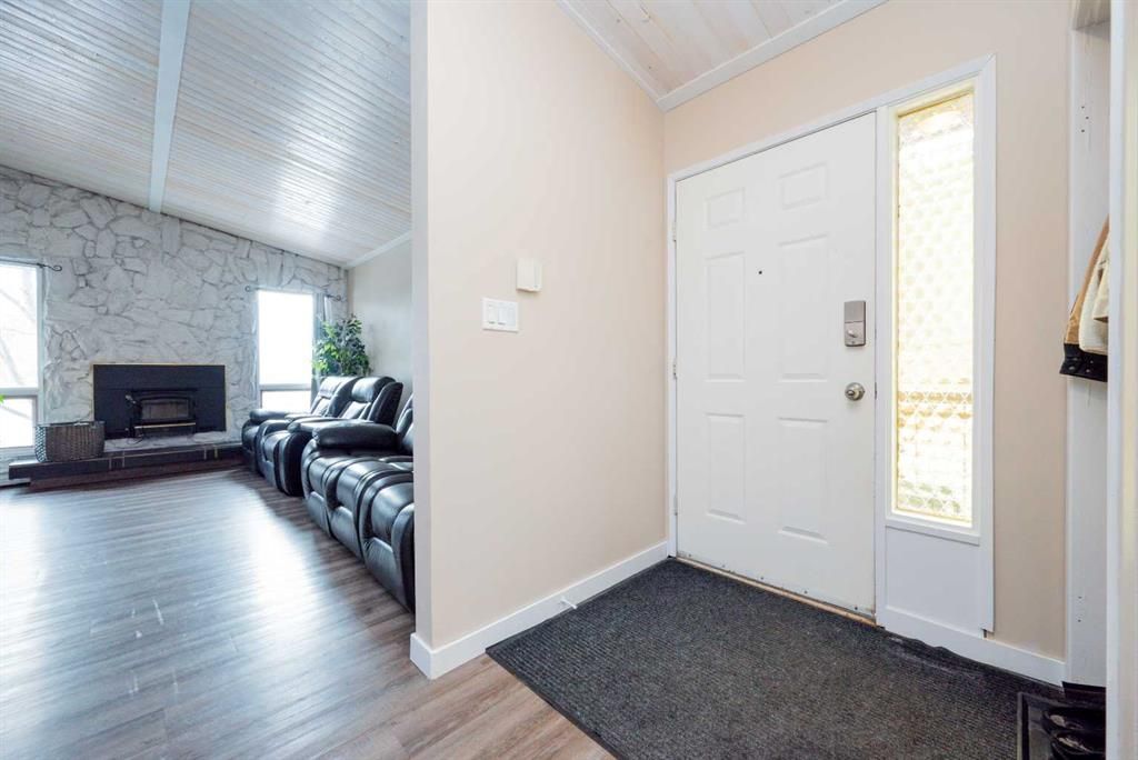 6350 93 Street  - Photo 3