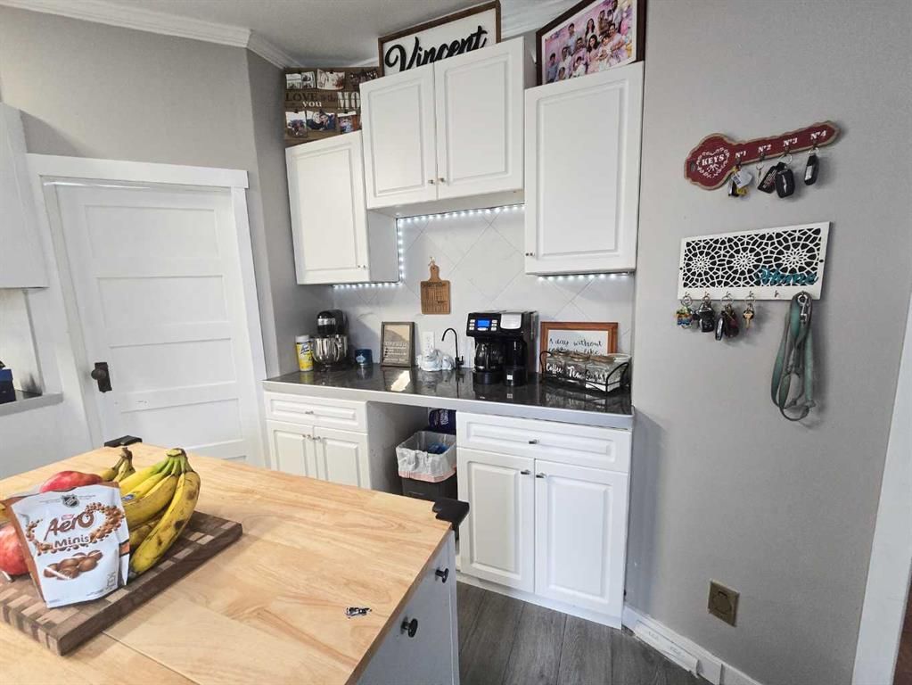 4704 47 Avenue  - Photo 10