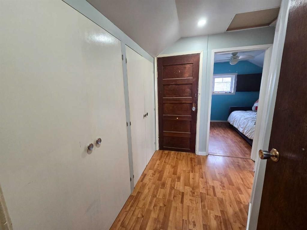 4704 47 Avenue  - Photo 27