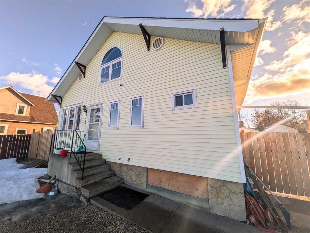 4704 47 Avenue  - Photo 40