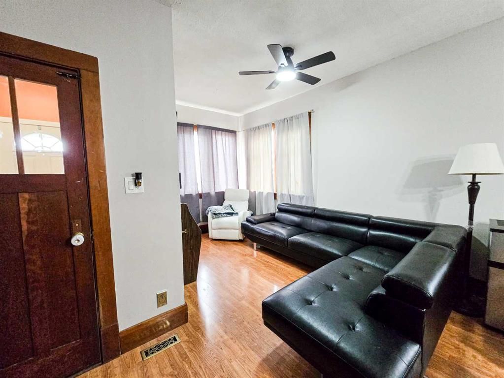 4704 47 Avenue  - Photo 6