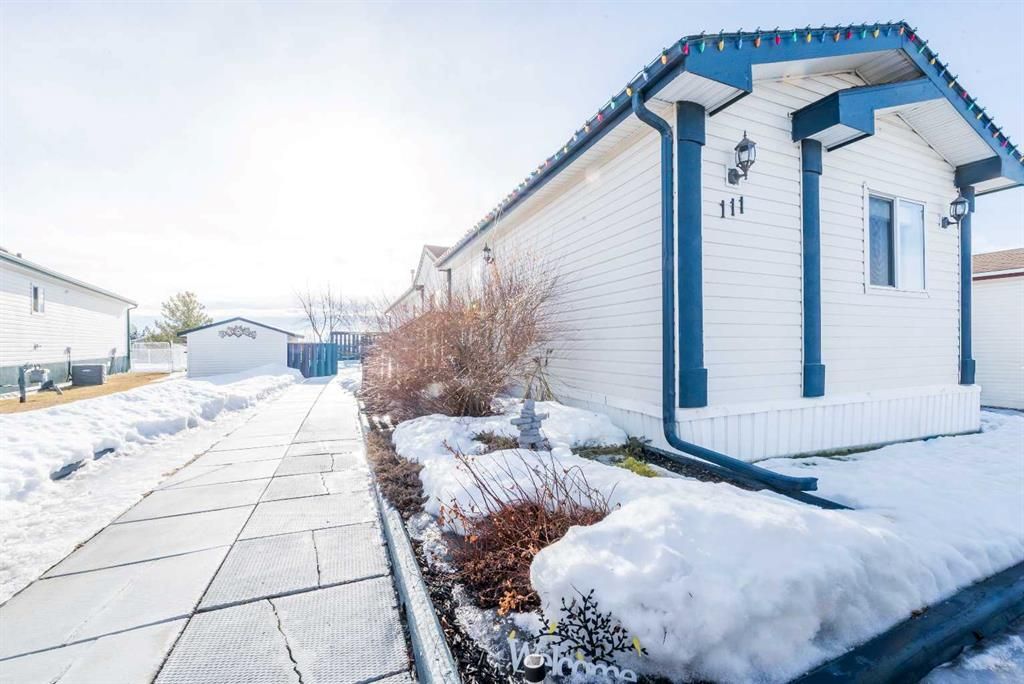 111 Clark Crescent  - Photo 1