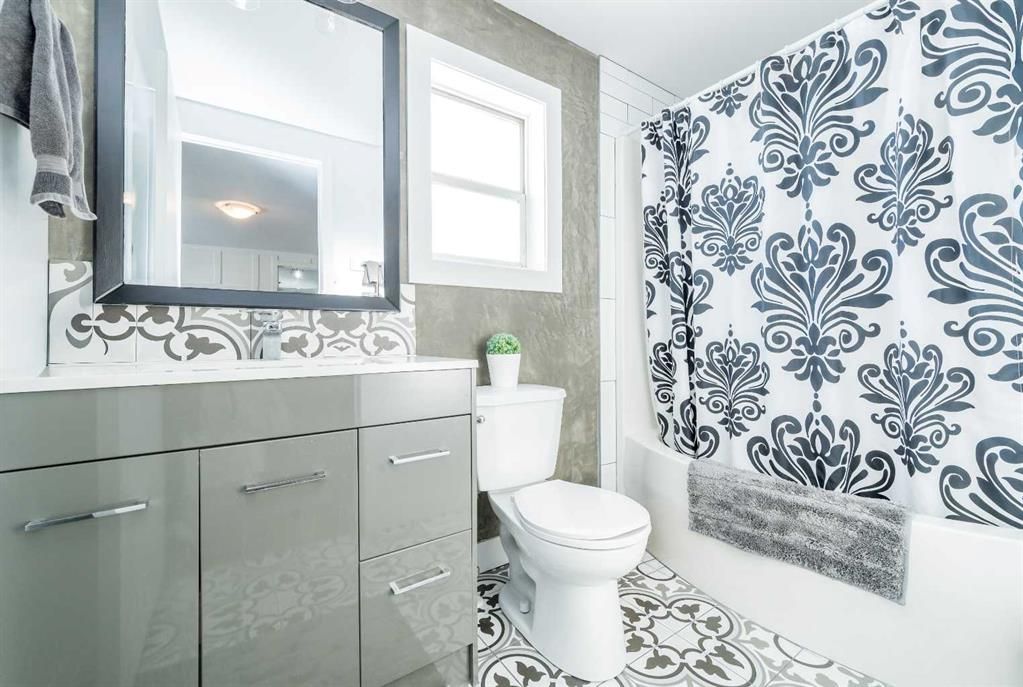 111 Clark Crescent  - Photo 12