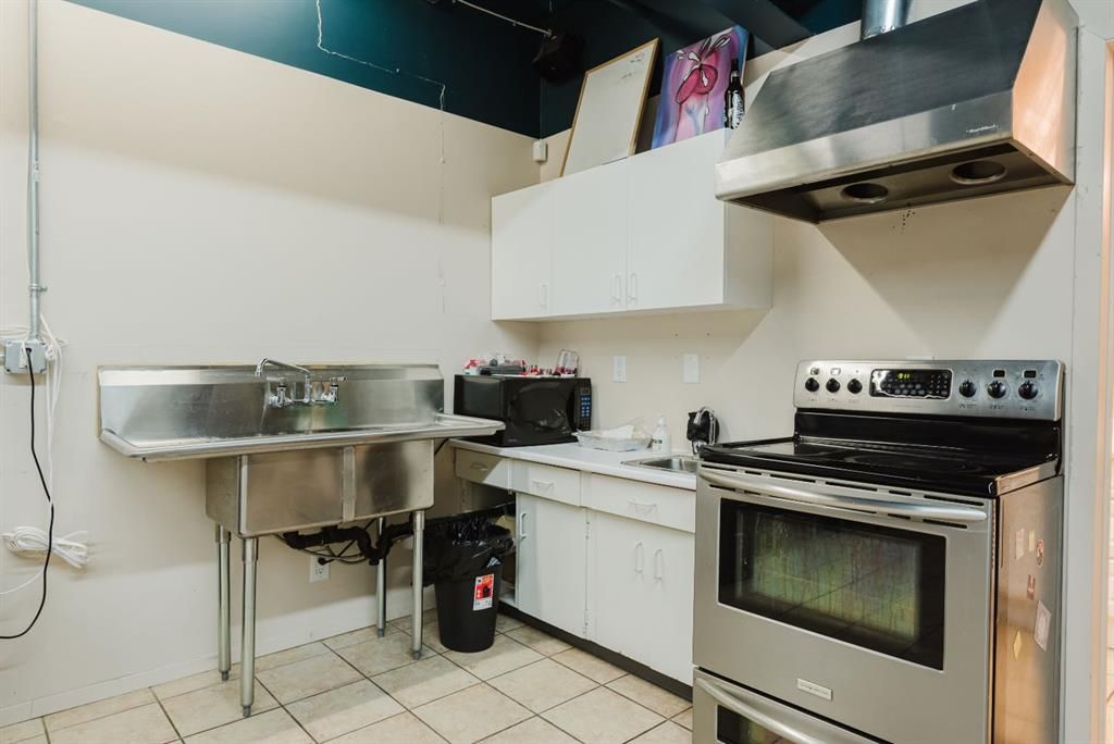 110, 9899 112 Avenue  - Photo 9