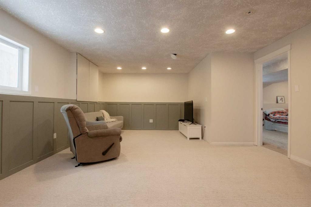 12413 105 Street  - Photo 18