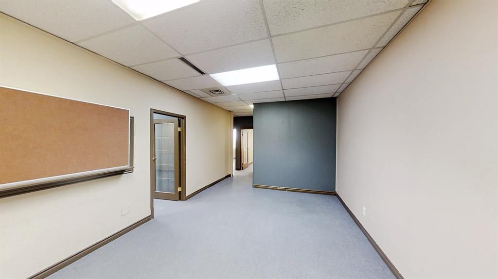 9914 109 Avenue  - Photo 10