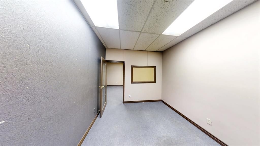 9914 109 Avenue  - Photo 11