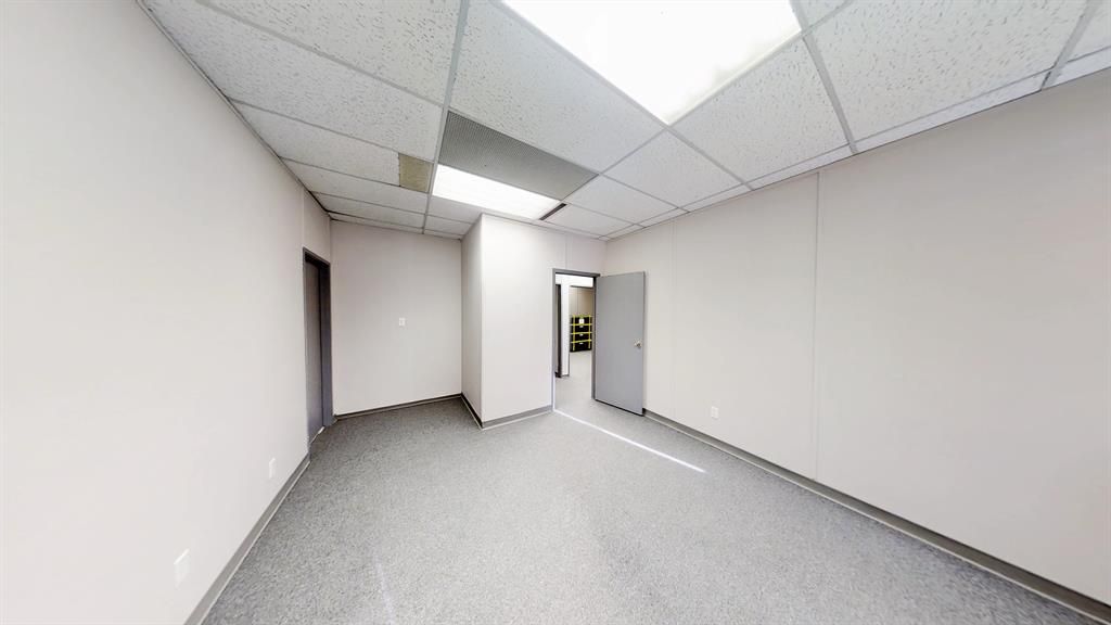 9914 109 Avenue  - Photo 15