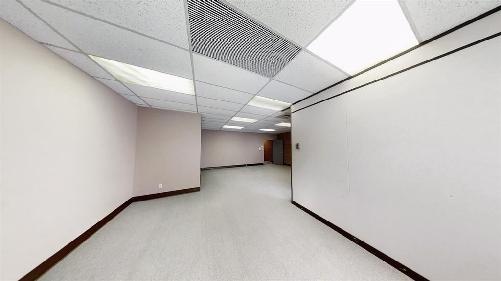 9914 109 Avenue  - Photo 8