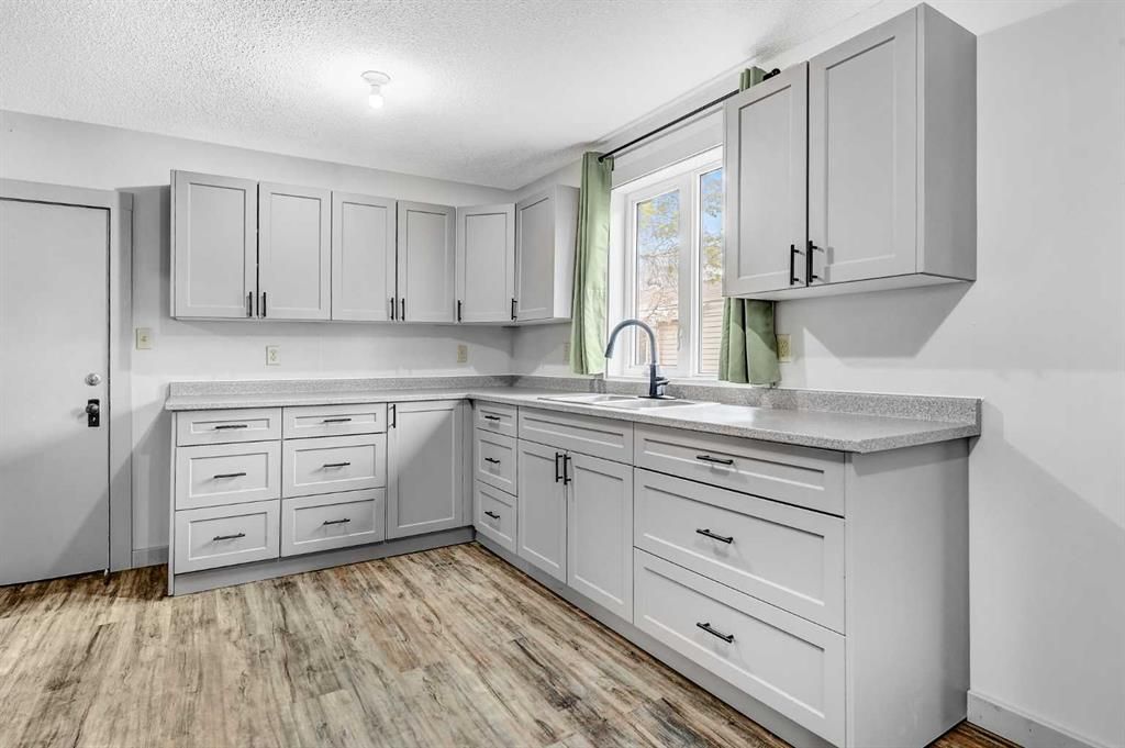 10320 105 Avenue  - Photo 14