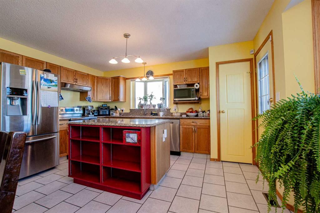 9110 107 Avenue  - Photo 3