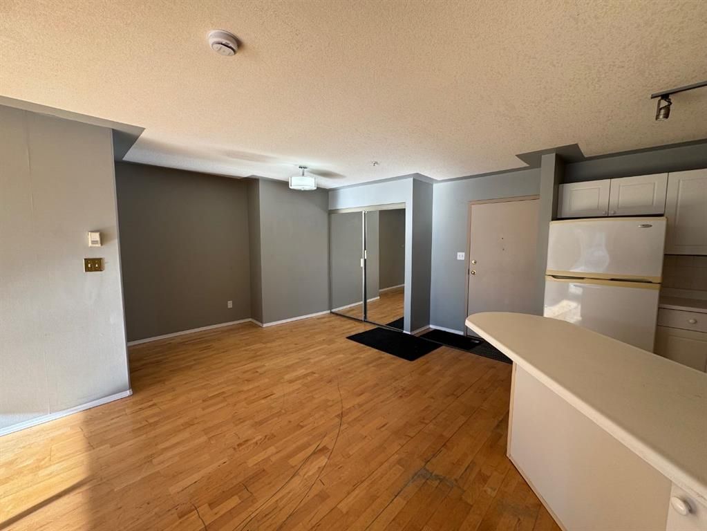 120, 9700 92 Avenue  - Photo 4