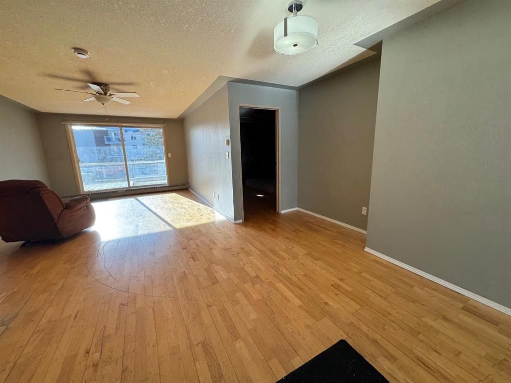 120, 9700 92 Avenue  - Photo 5