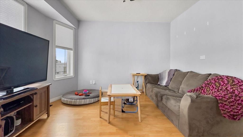 9714 90A Street  - Photo 4