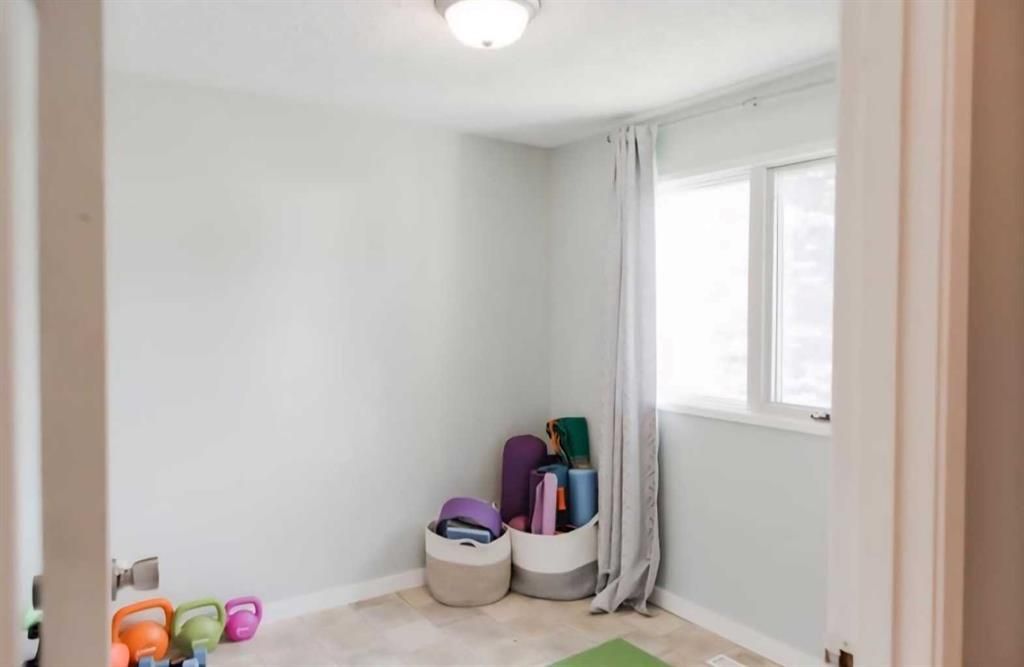 9421 70 Avenue  - Photo 15