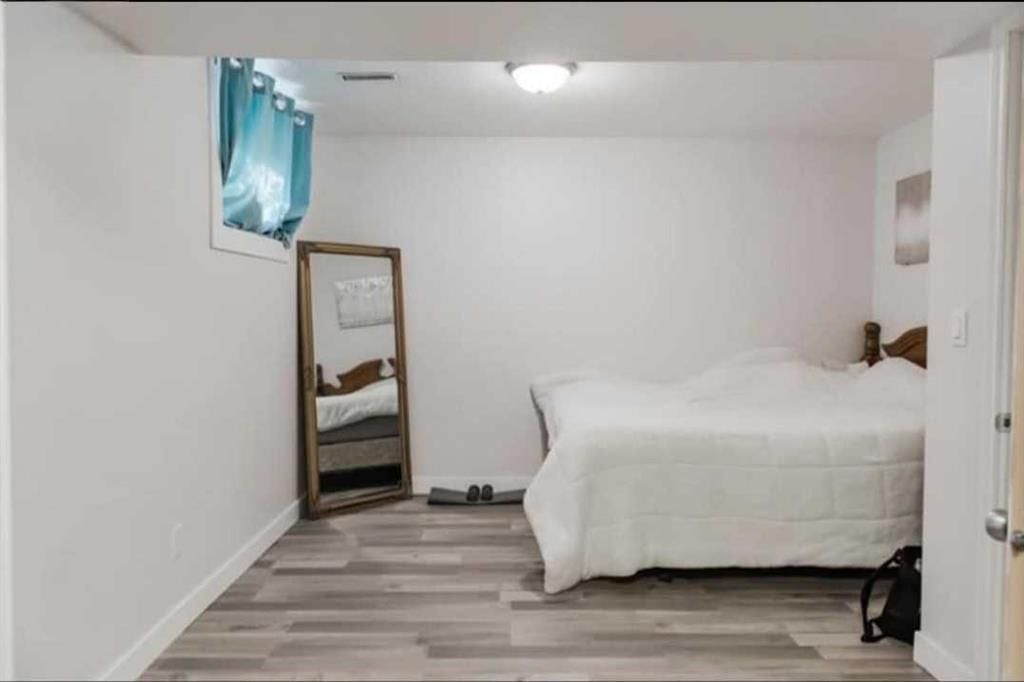 9421 70 Avenue  - Photo 17