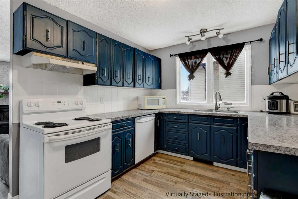 9421 70 Avenue  - Photo 4