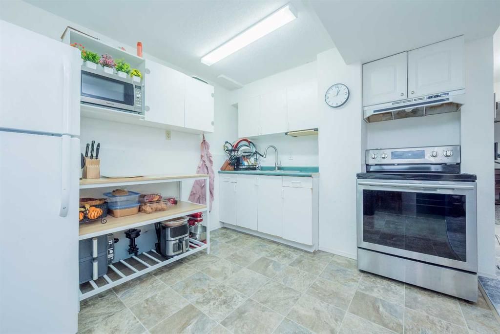 9340 67 Avenue  - Photo 15