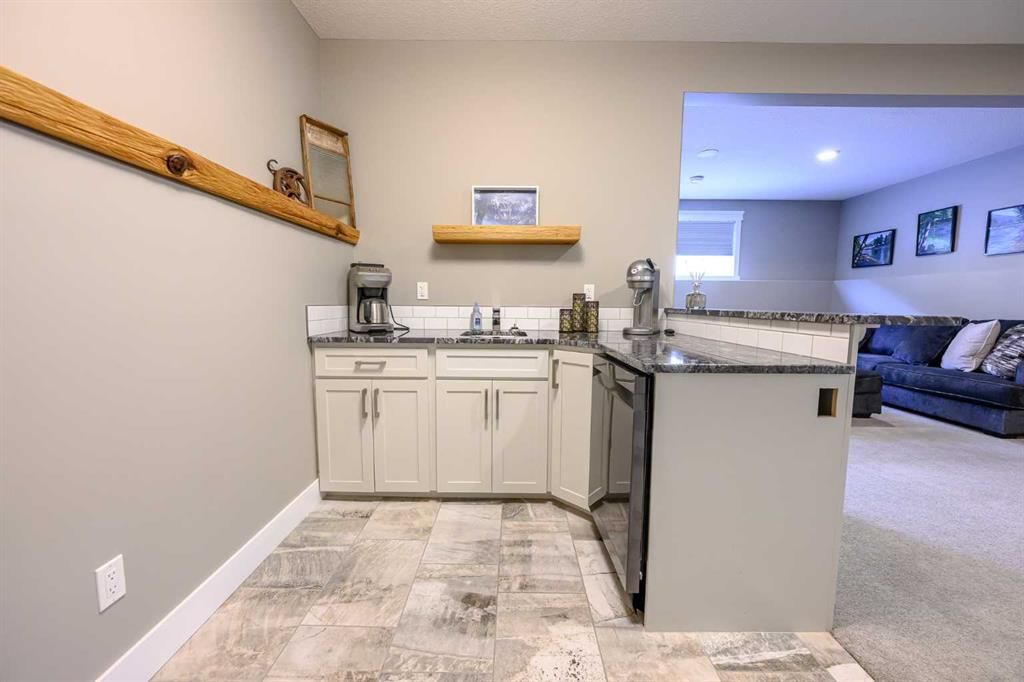 10619 156 Avenue  - Photo 38