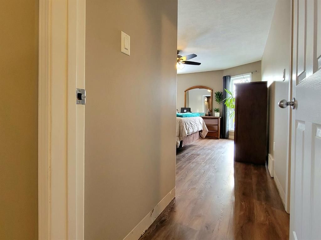 1056 10 Street  - Photo 15