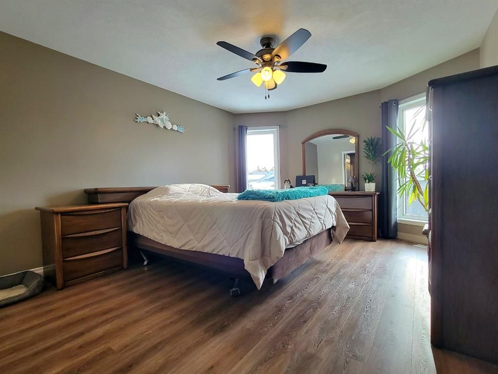 1056 10 Street  - Photo 16