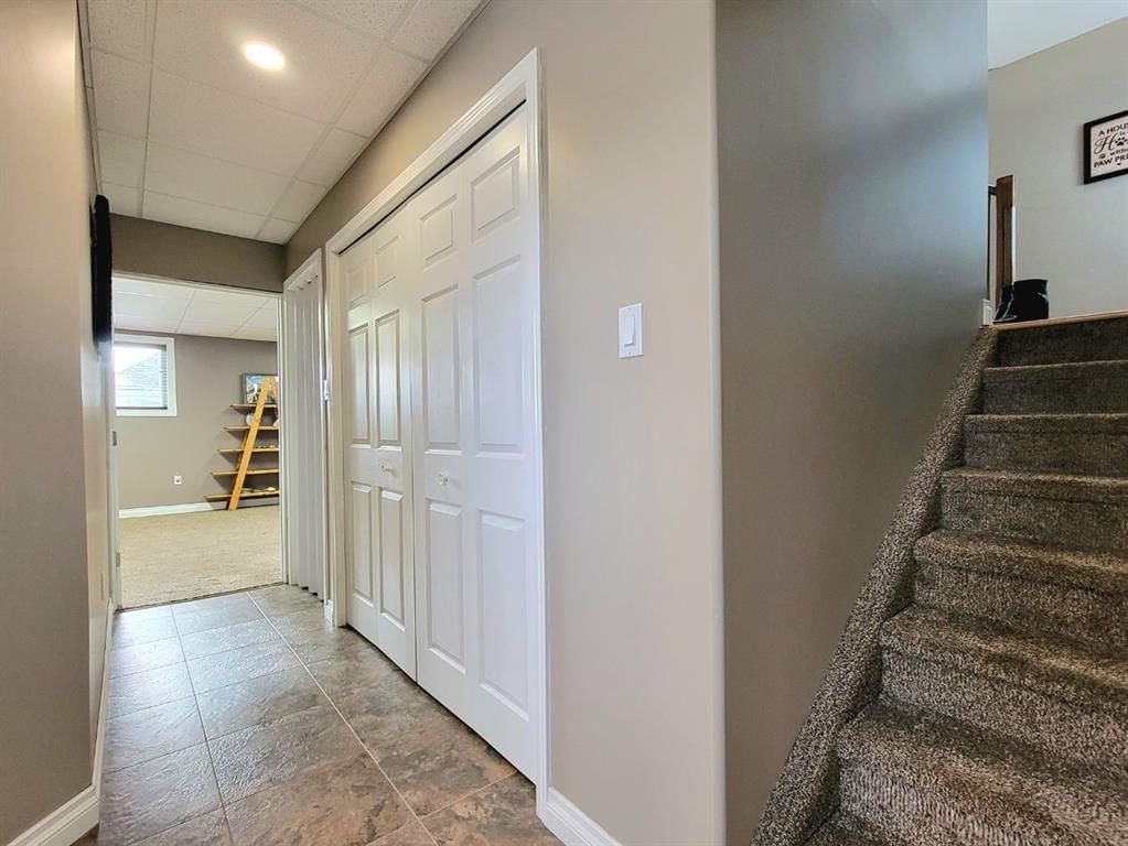 1056 10 Street  - Photo 29