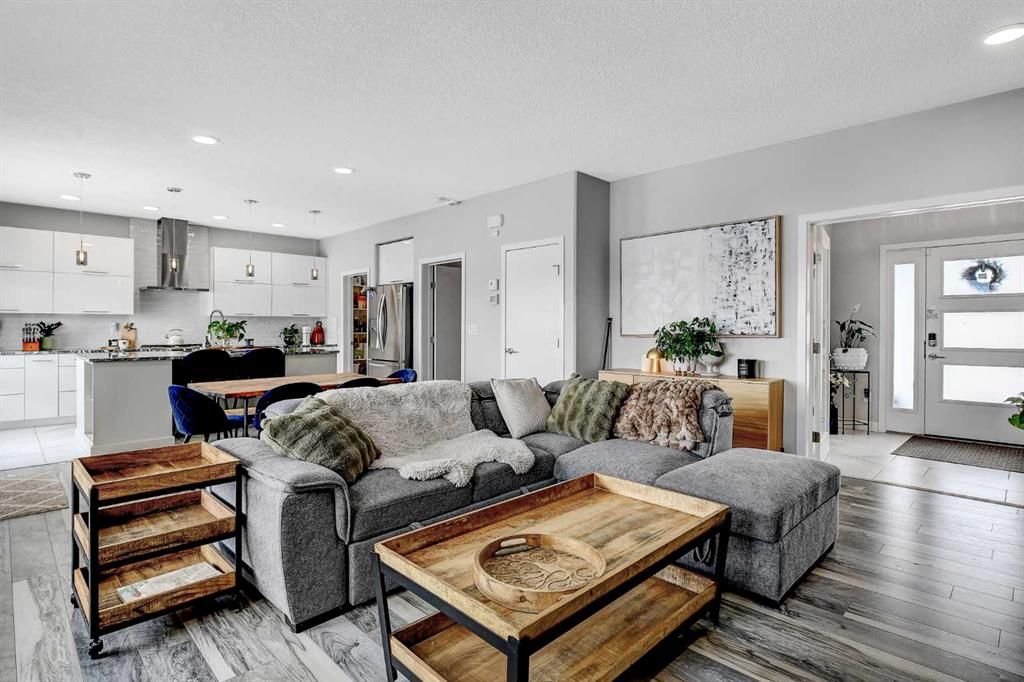 8614 88 Street  - Photo 4