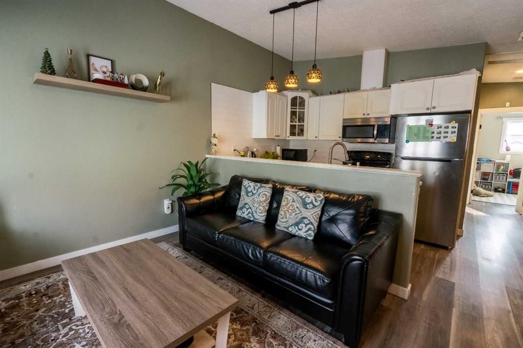 9265 94 Avenue  - Photo 4