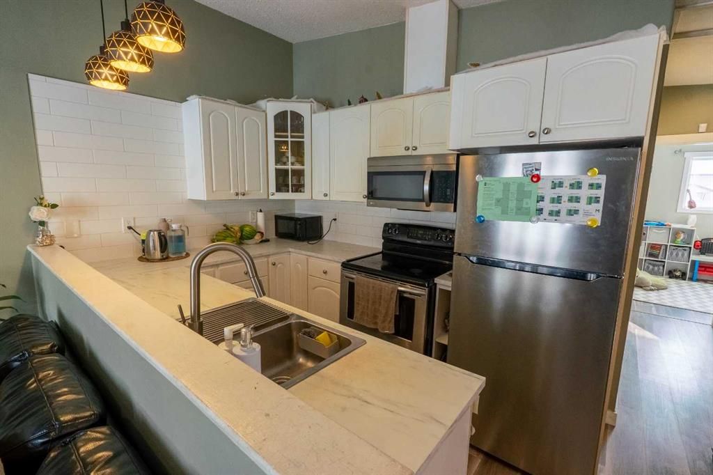 9265 94 Avenue  - Photo 7