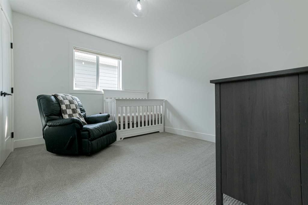 10709 152B Avenue  - Photo 31