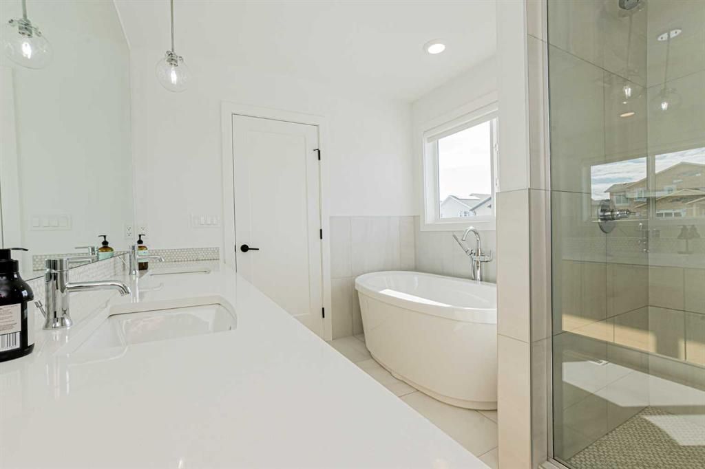 10709 152B Avenue  - Photo 35