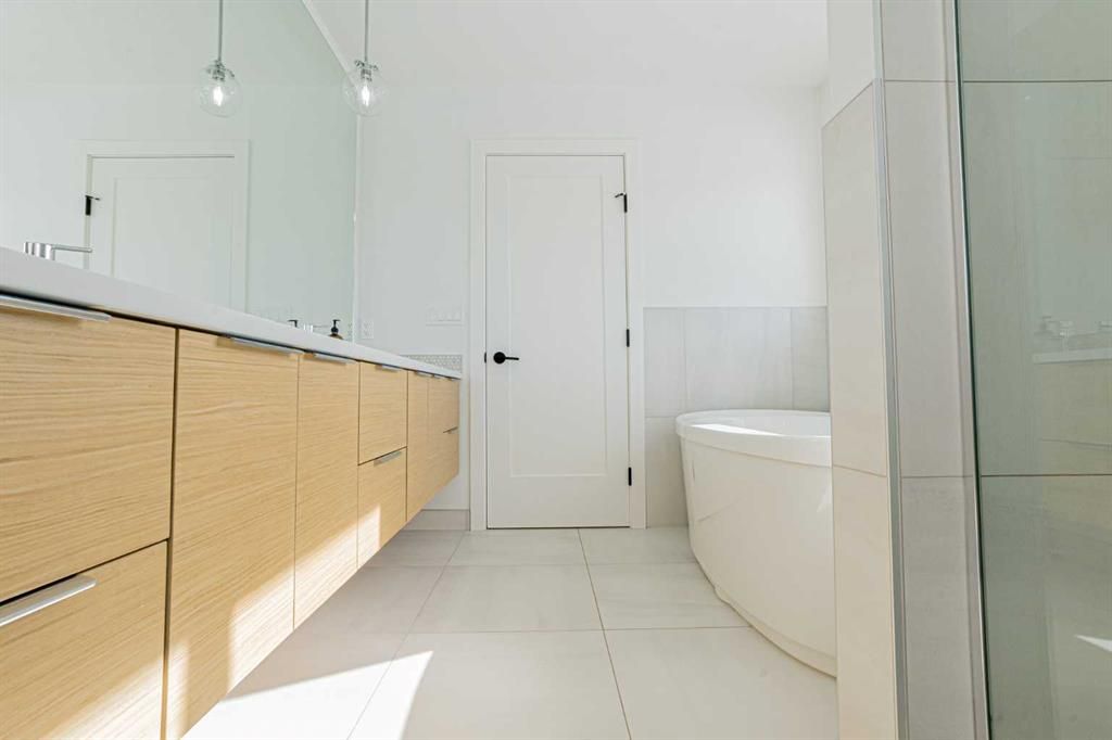 10709 152B Avenue  - Photo 36