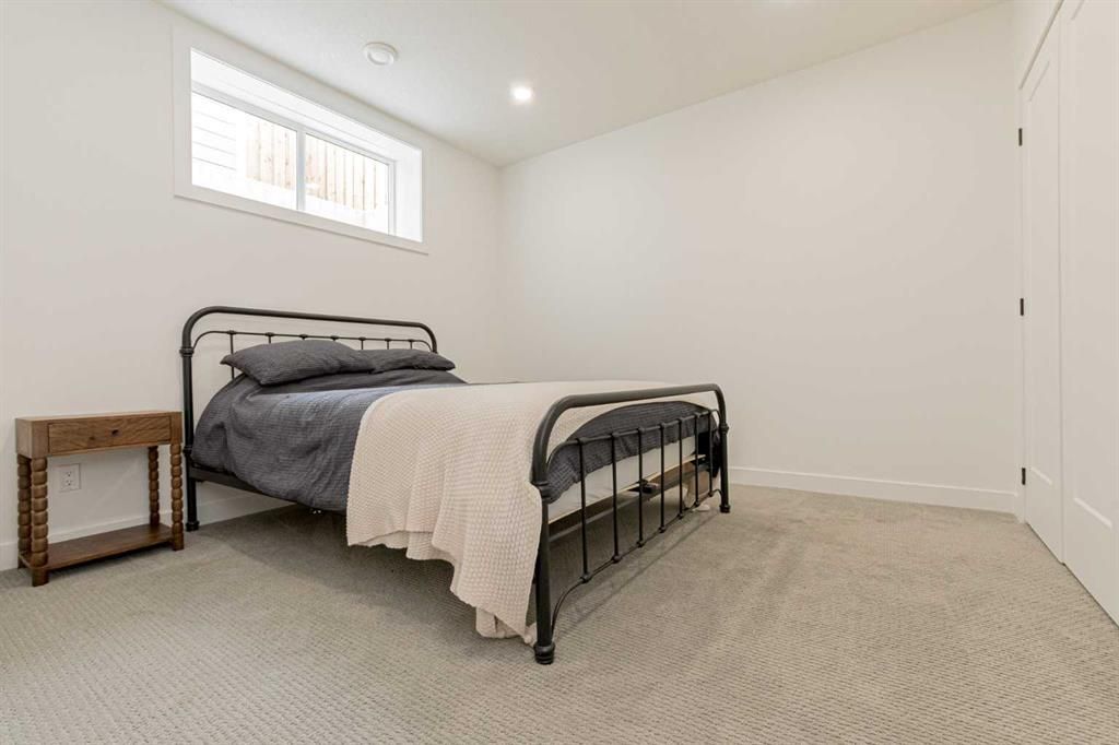 10709 152B Avenue  - Photo 39