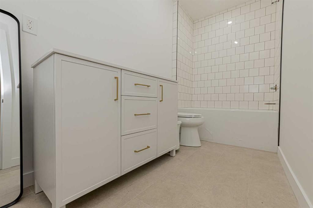 10709 152B Avenue  - Photo 40