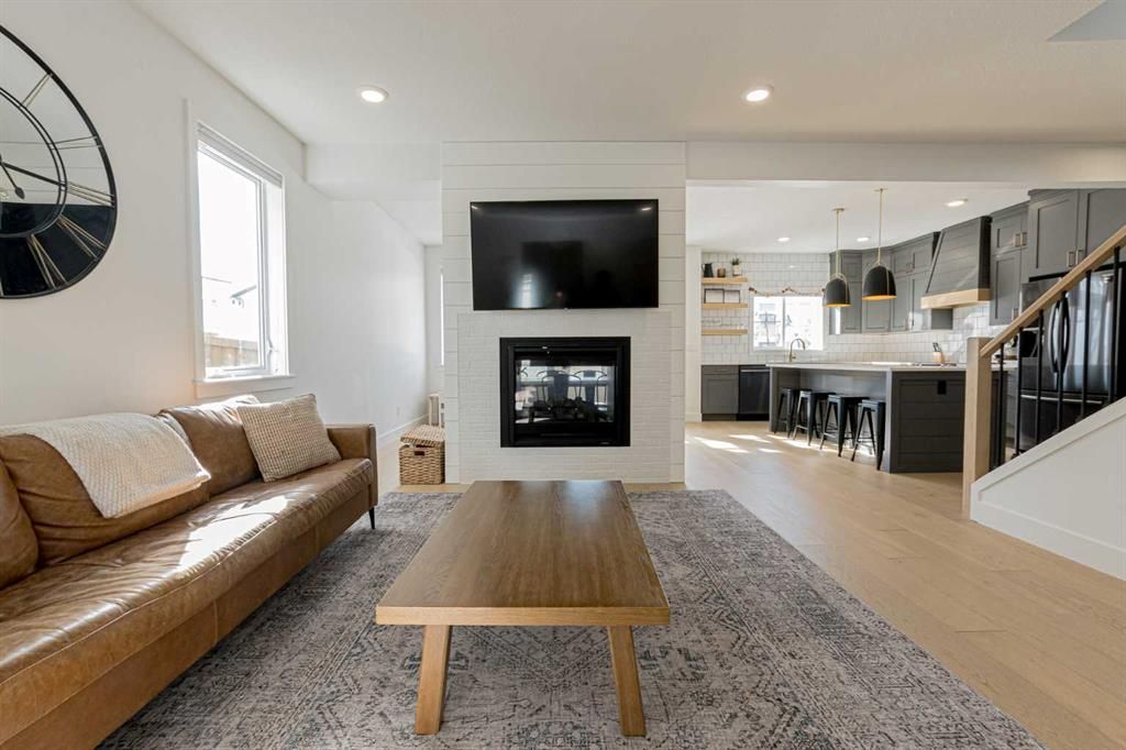 10709 152B Avenue  - Photo 5