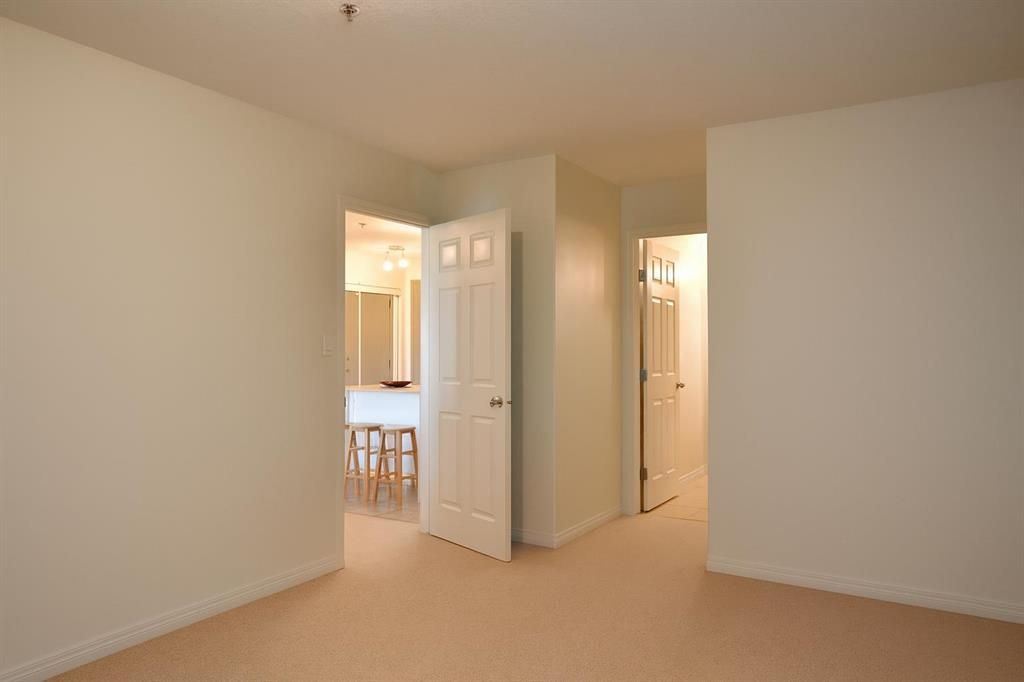 210, 9810 96 Street  - Photo 11