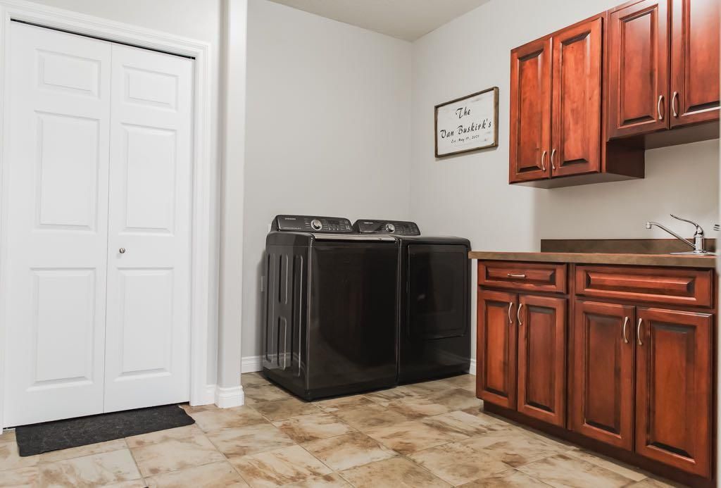 10626 CARRIAGE LANE Drive  - Photo 26