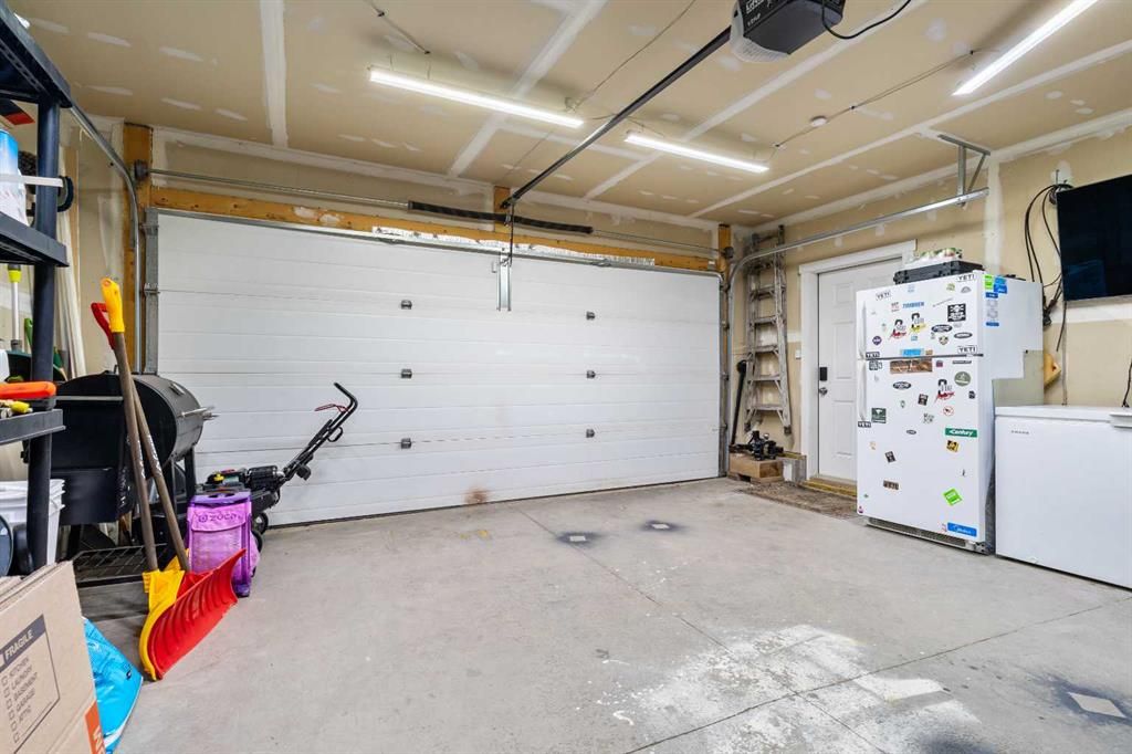 9307 94 Street  - Photo 33