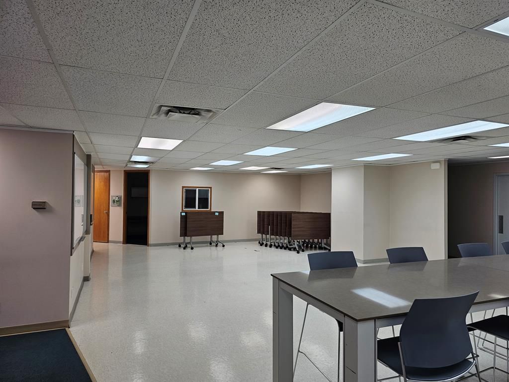 10070 117 Avenue  - Photo 11