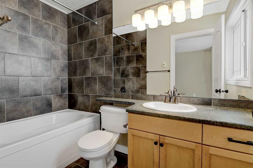 12702 Crystal Lake Drive  - Photo 26