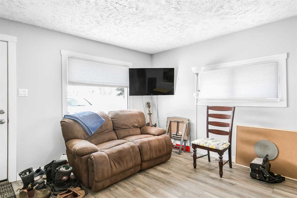 9409 104 Avenue  - Photo 11