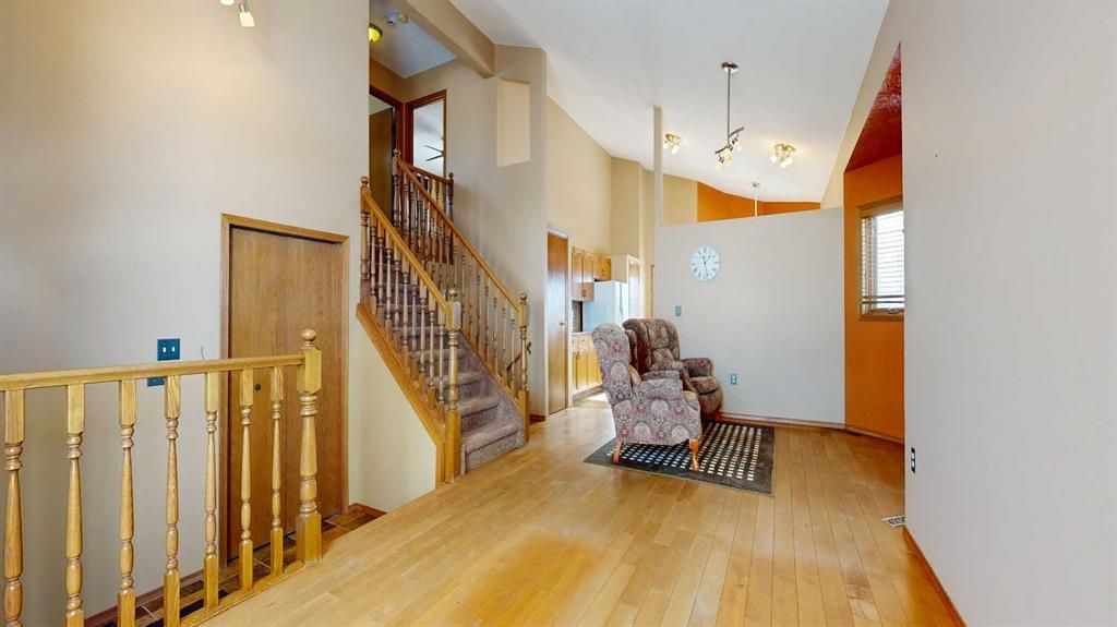 9203 96 Avenue  - Photo 4