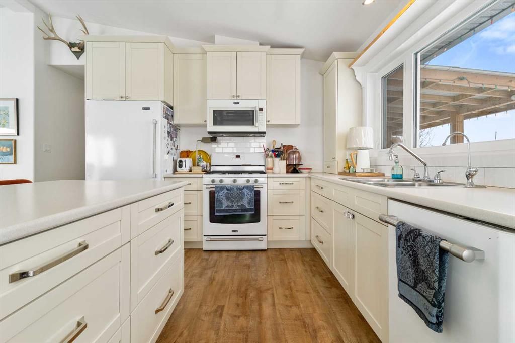 44021 TWP Road 742   - Photo 13