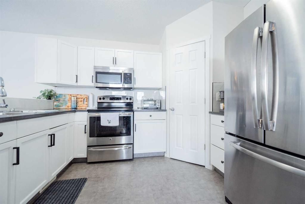 9717 126 Avenue  - Photo 9