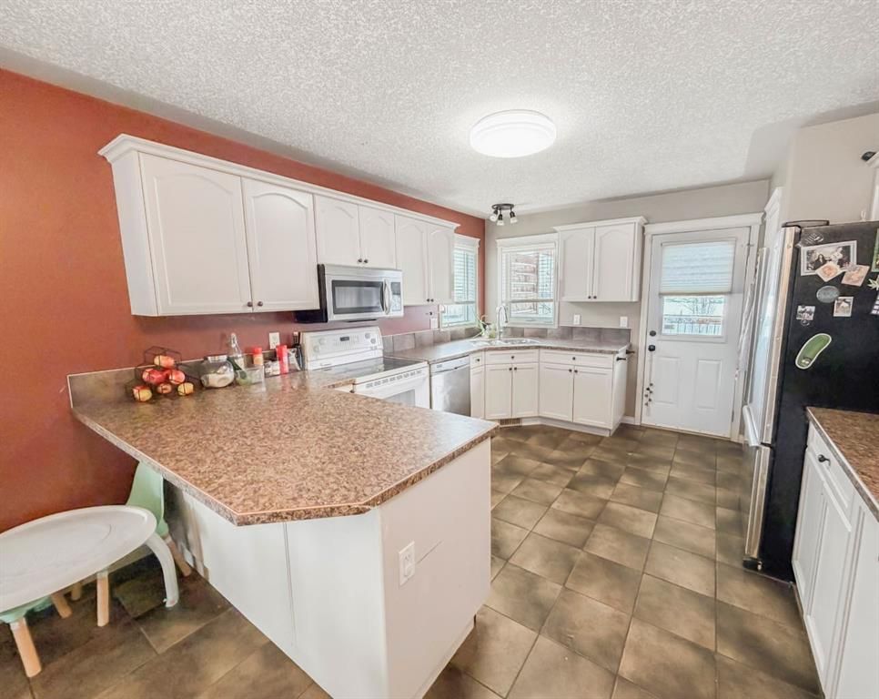 11409 69 Avenue  - Photo 7