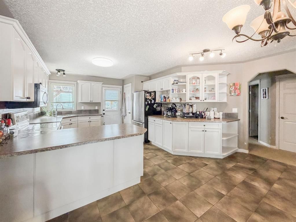 11409 69 Avenue  - Photo 8