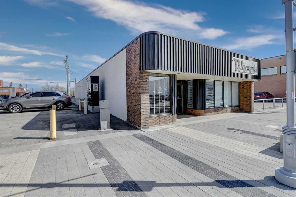 10018 101 Avenue  - Photo 1