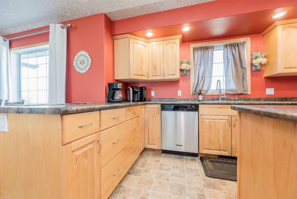 734082B Range Road 51   - Photo 10